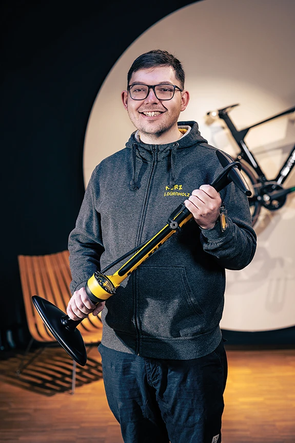 Porträt von Jonas Dürnholz, Verkauf